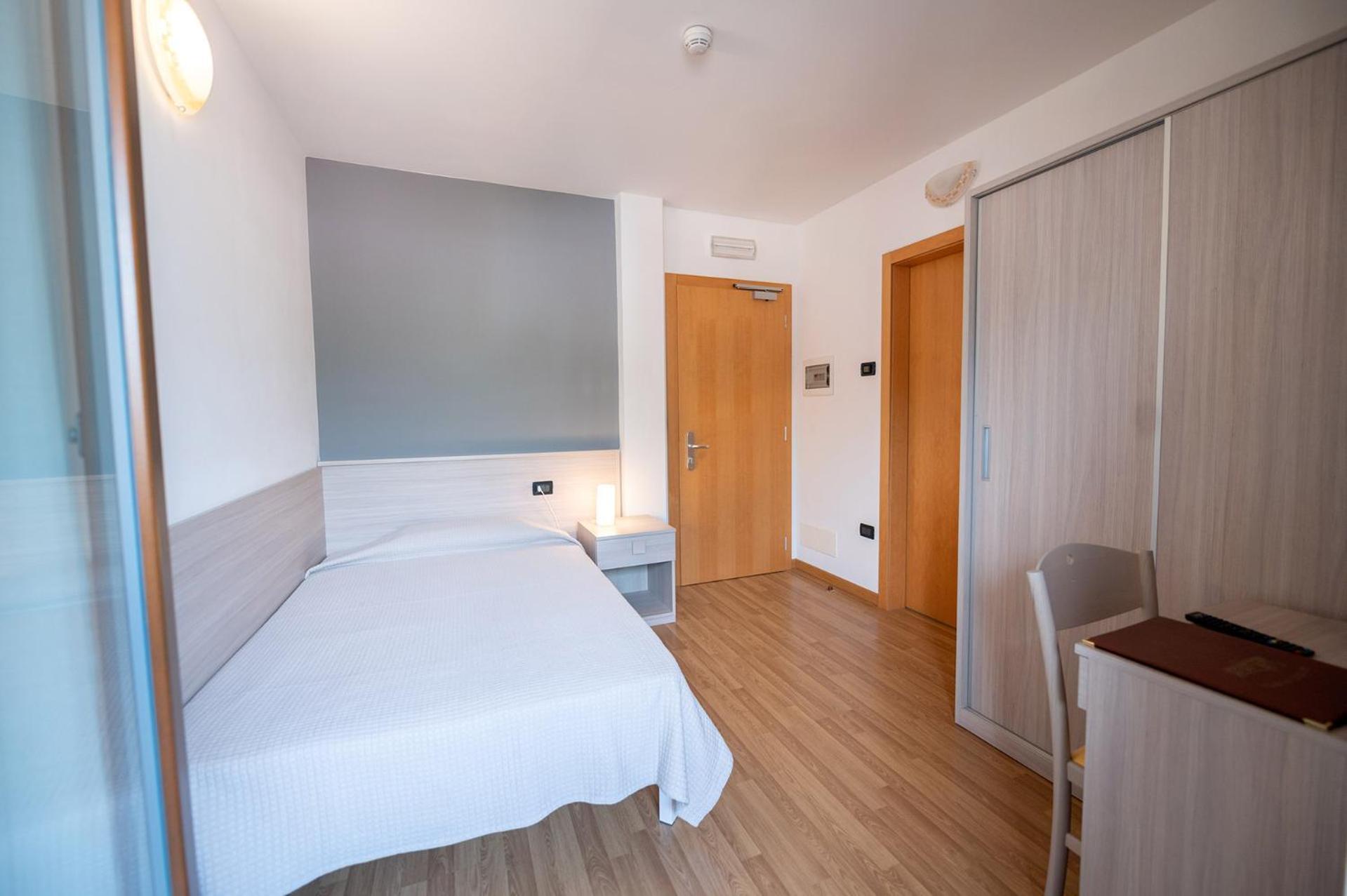 Hotel Posta Comano Terme Kültér fotó