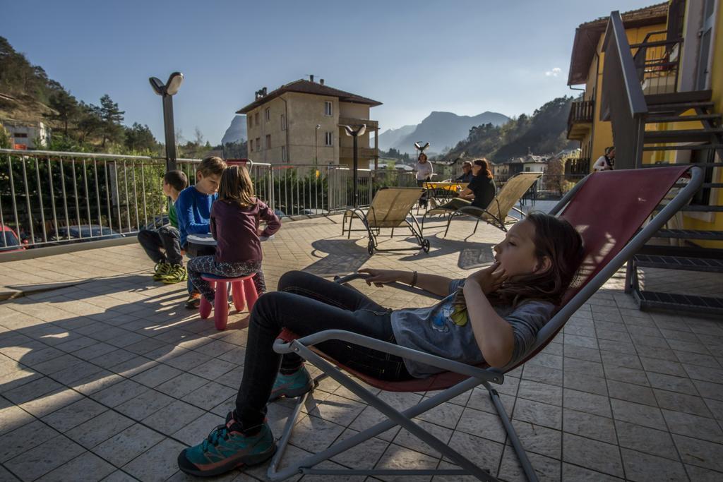 Hotel Posta Comano Terme Kültér fotó