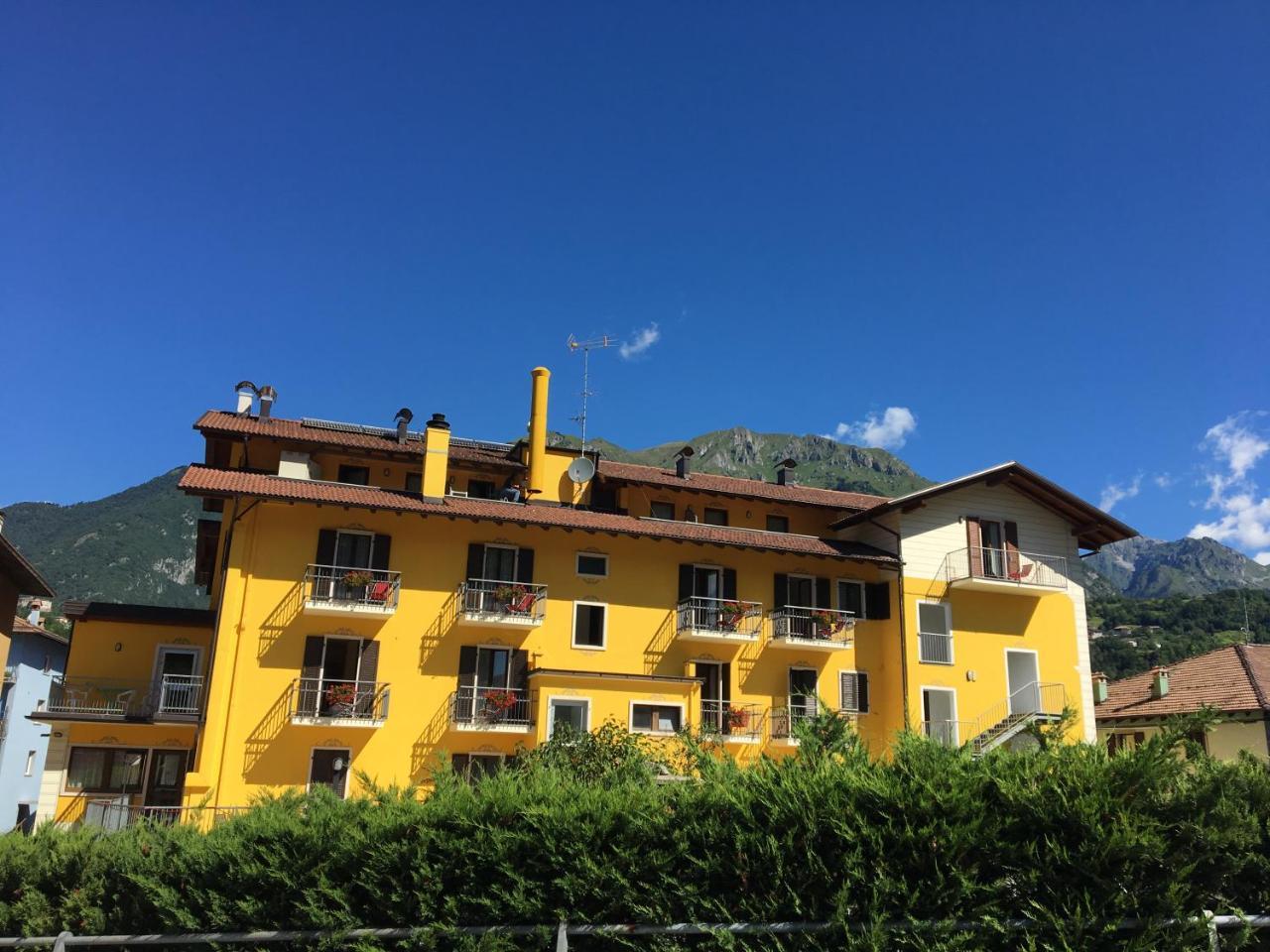 Hotel Posta Comano Terme Kültér fotó